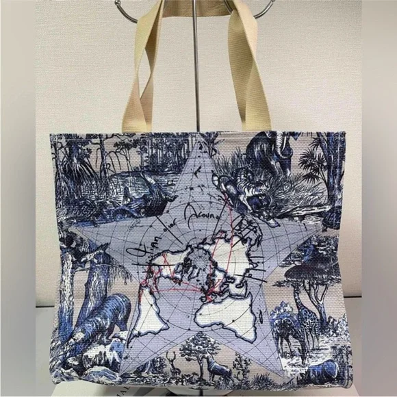 Dior Gift Around The World  Tote Bag - Picture 2 of 13